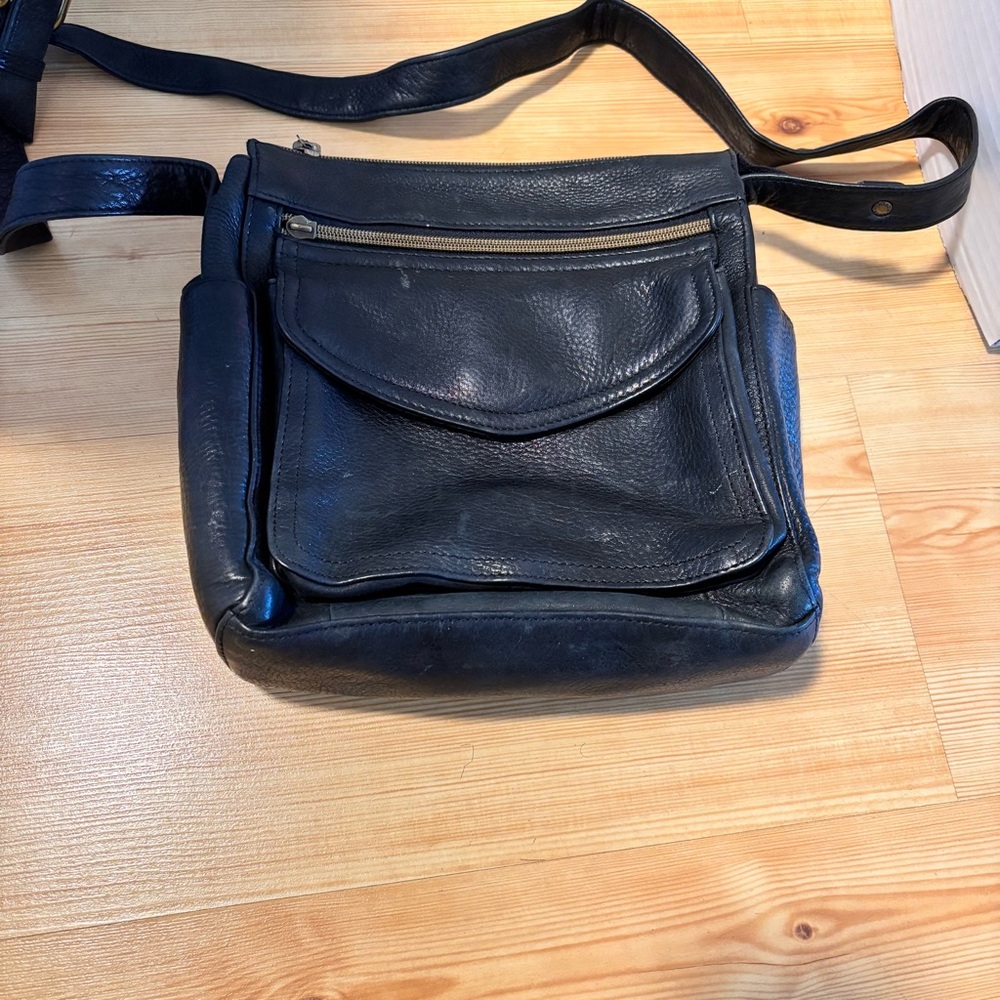 FOSSIL 75082 black leather crossbody Bag Purse